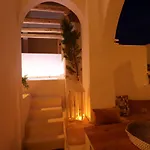 Vila Elkaza *